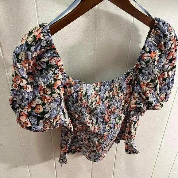NWT And & Other Stories Floral Blouse Cropped Top 10 - Picture 4 of 7